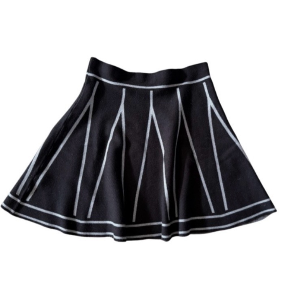 Vila Milano Black Skirt - Picture 2 of 4
